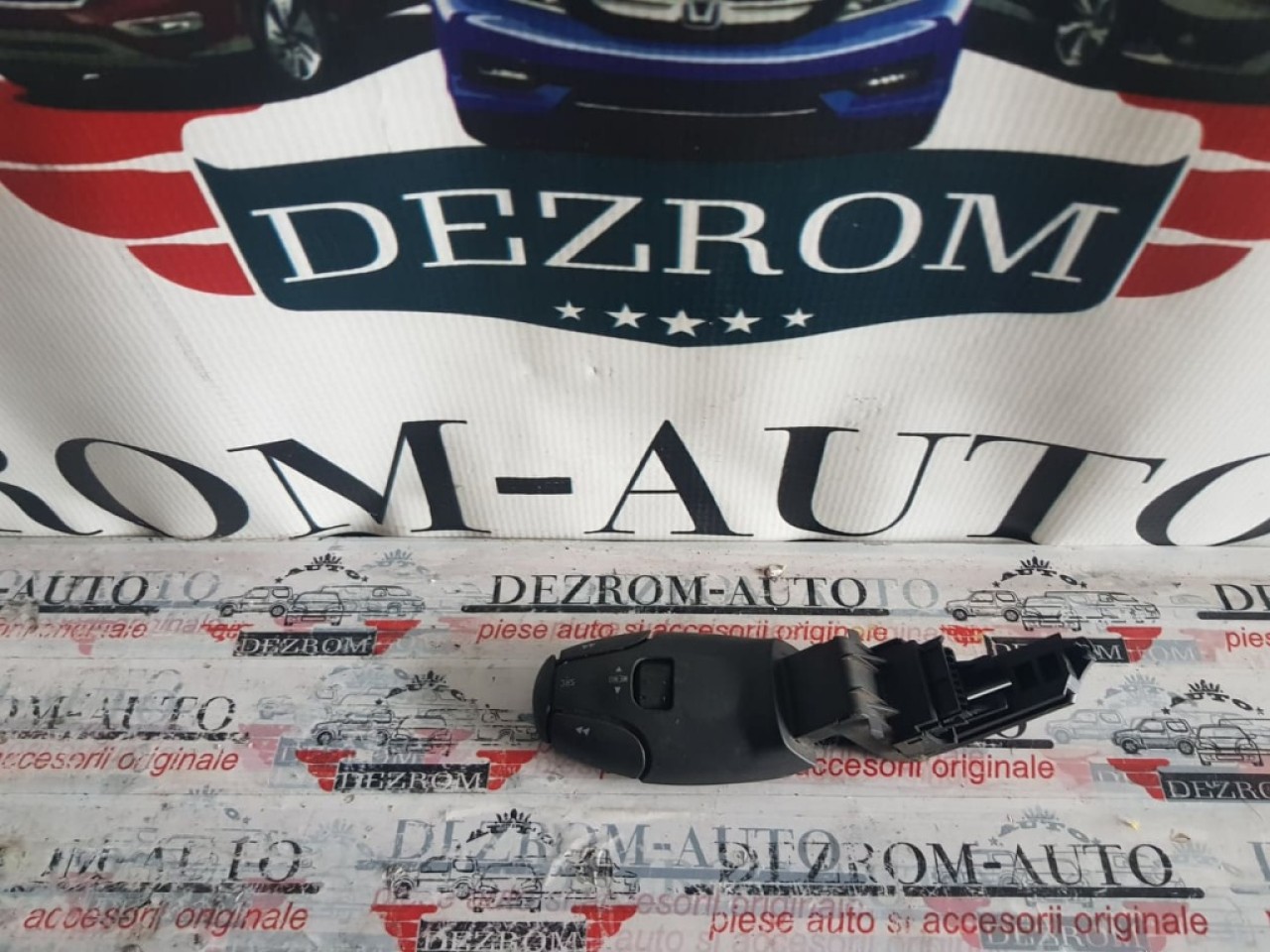Maneta comenzi radio CD Peugeot 307 96637240xt