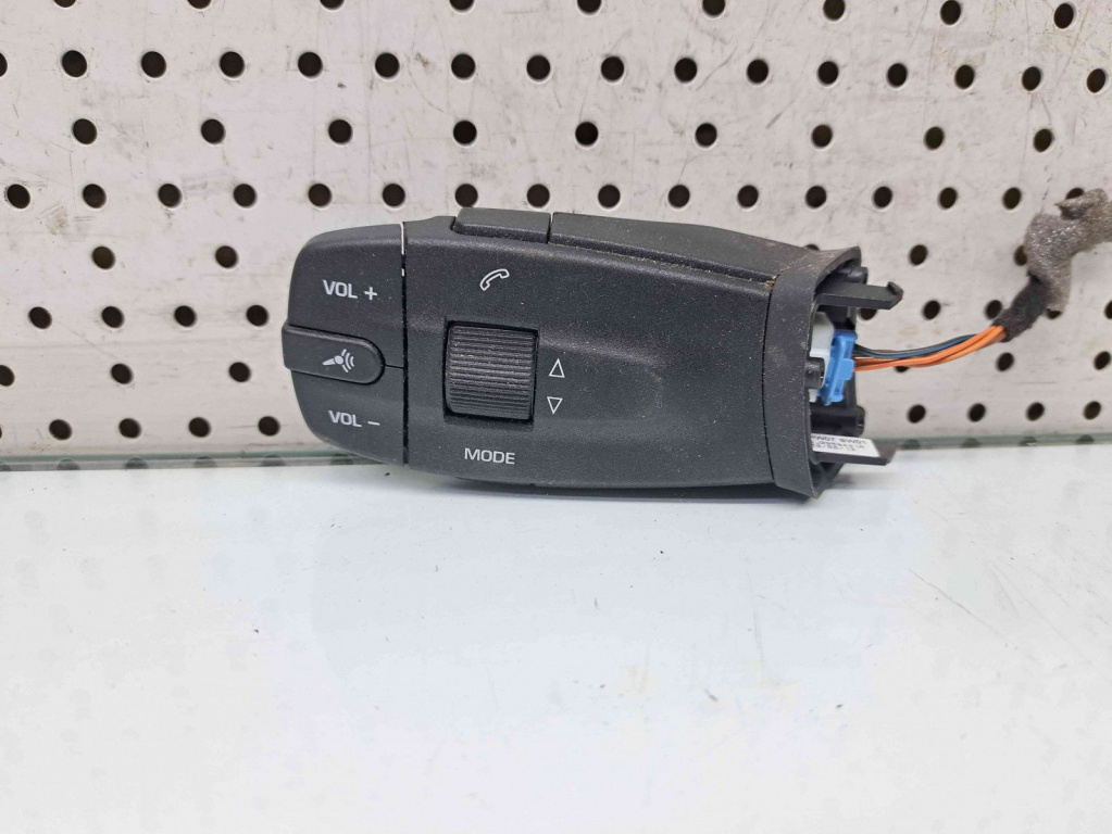 Maneta comenzi radio Seat Ibiza 5 Sportcoupe (6J1) [Fabr 2008-2017] 6J0959441A