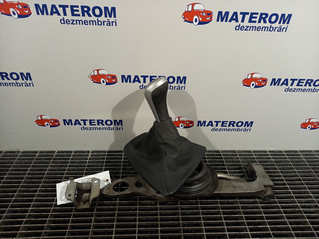 MANETA SCHIMBATOR VITEZE BMW SERIA 3 E 90 2.0 D - (2007 2012)