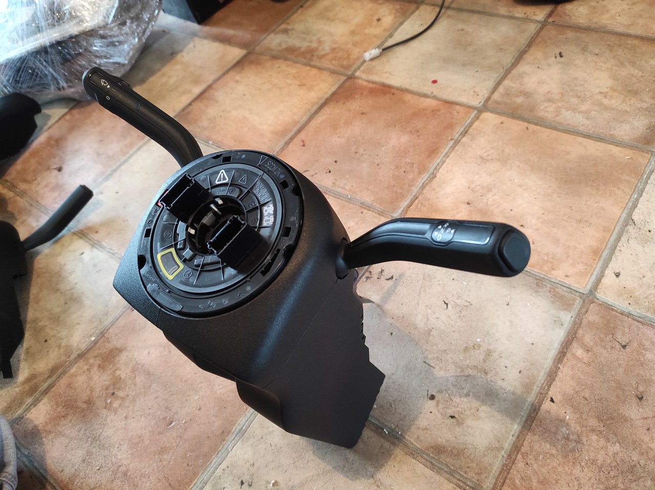 Maneta Schimbator viteze semnalizare stergator Mercedes Sprinter W907 (2018-2024) cod A9079001405