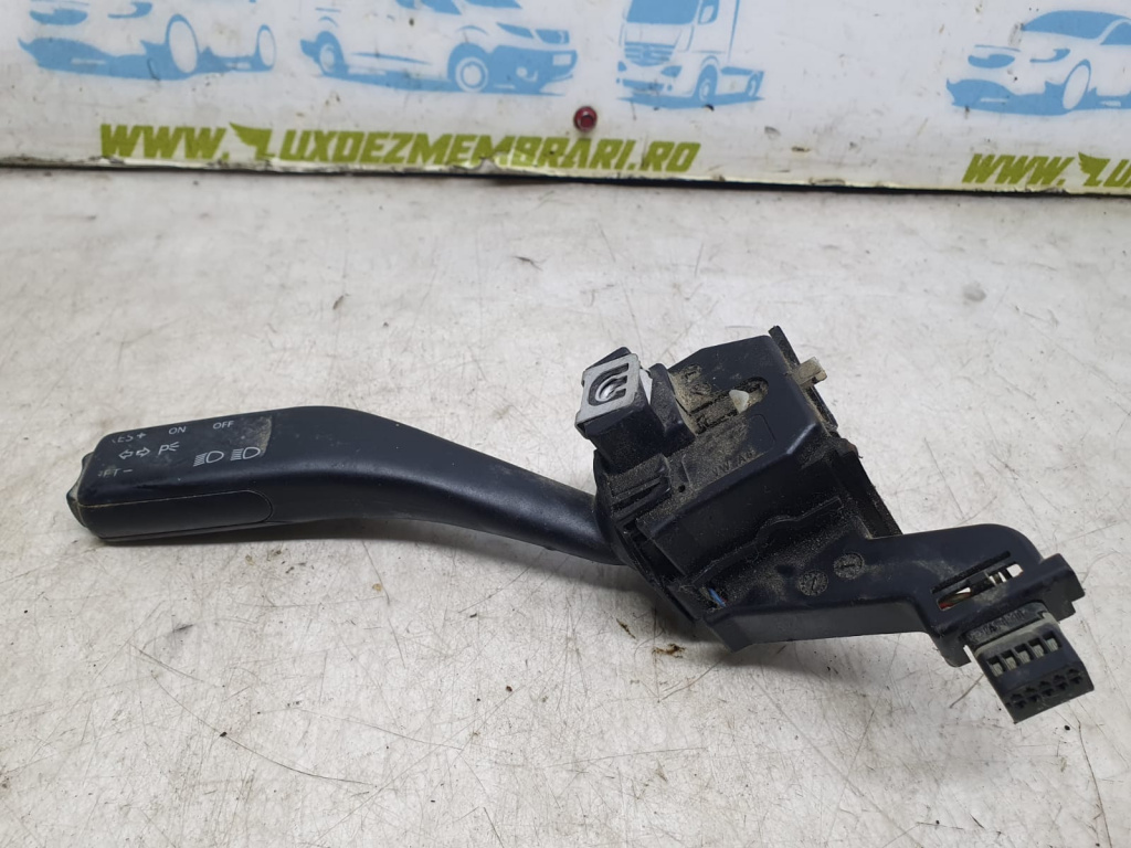 Maneta semnalizare 1k0953513a Volkswagen Caddy 3 [2004 - 2010]