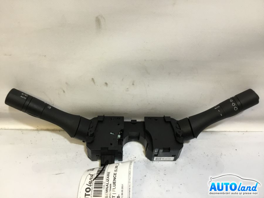 Maneta Semnalizare 255670040r +stergator Renault FLUENCE L30 2010
