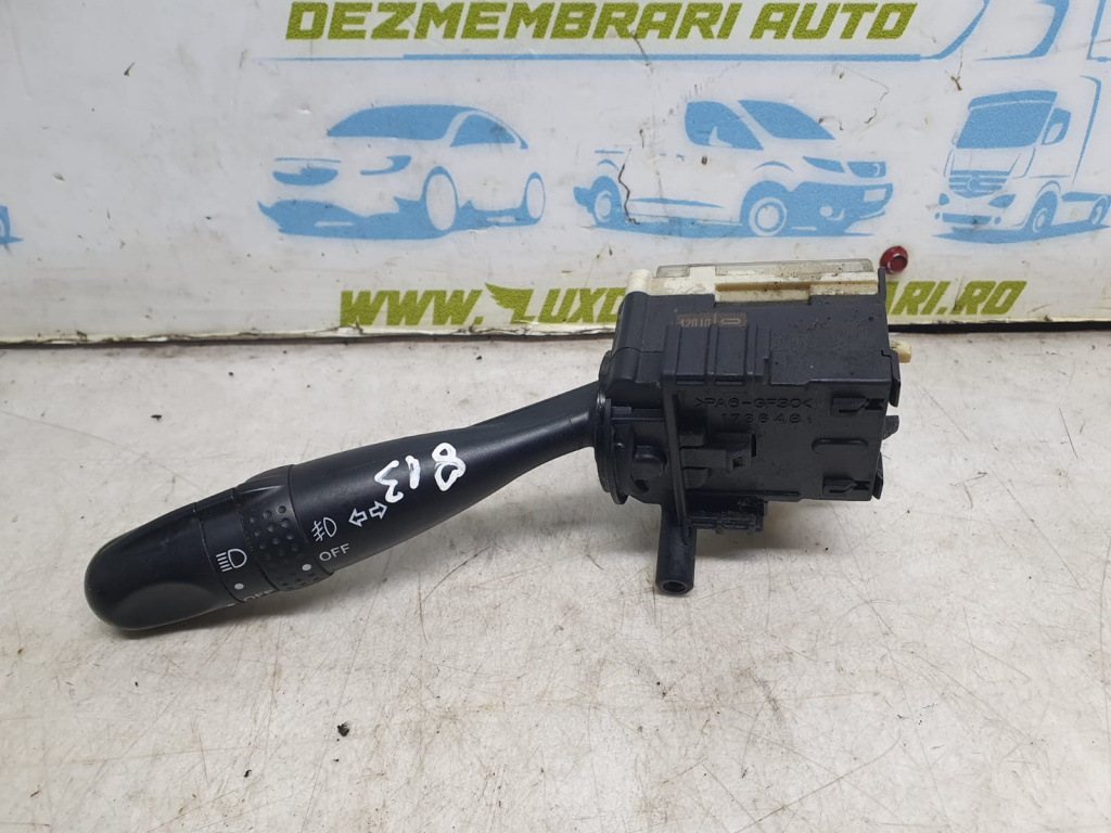 Maneta semnalizare 42010-173682 Toyota Rav 4 2 [facelift] [2003 - 2006] 2.0 d-4d 1CD-FTV