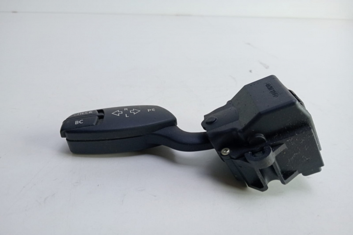 Maneta semnalizare 6924103 BMW Seria 5 E60/E61 [2003 - 2007]