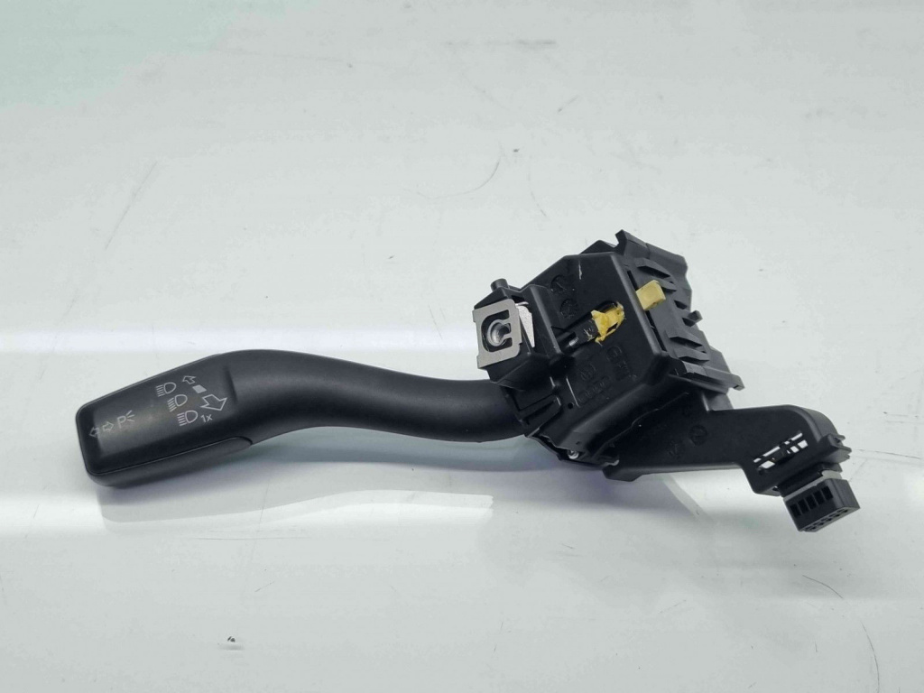 Maneta semnalizare Audi A3 Sportback (8PA) [Fabr 2004-2013] 8P0953513E