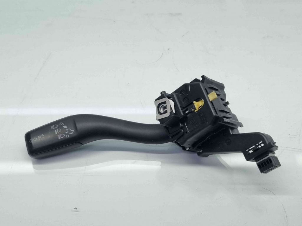 Maneta semnalizare Audi A3 Sportback (8PA) [Fabr 2004-2013] 8P0953513E
