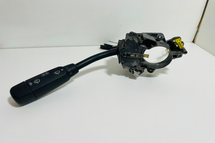 Maneta semnalizare Bloc lumini A2105450110 Mercedes-Benz E-Class W210 [1995 - 1999]
