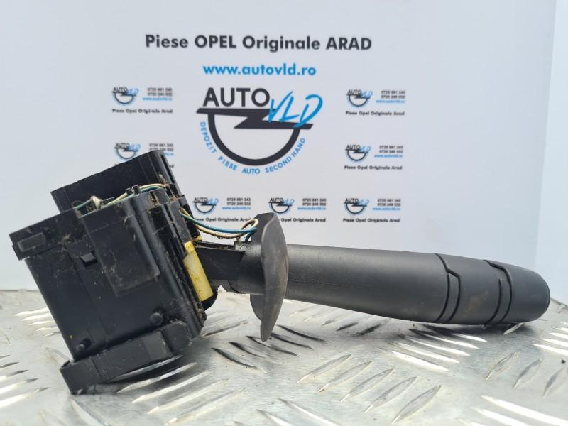 Maneta semnalizare bloc lumini Opel Vivaro 2006-2014 8200251704