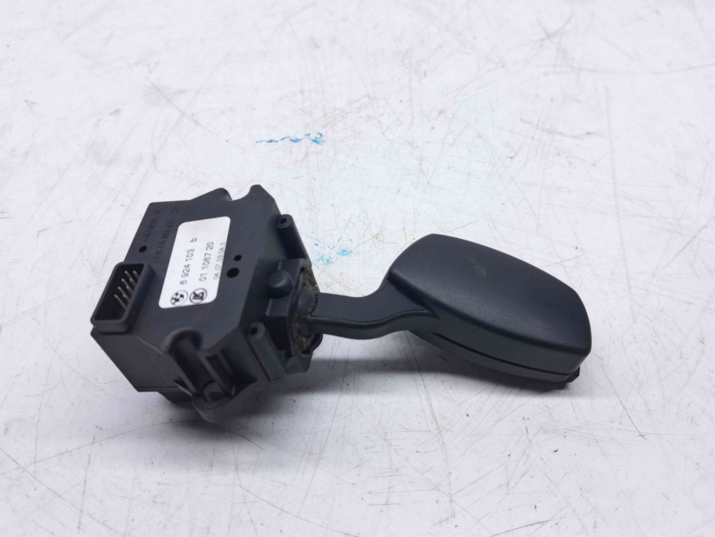 Maneta semnalizare Bmw 5 (E60) [Fabr 2004-2010] 6924103
