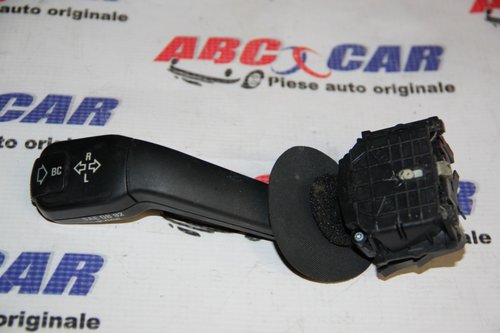 Maneta semnalizare BMW Seria 5 E39 cod: 8352172 model 2000