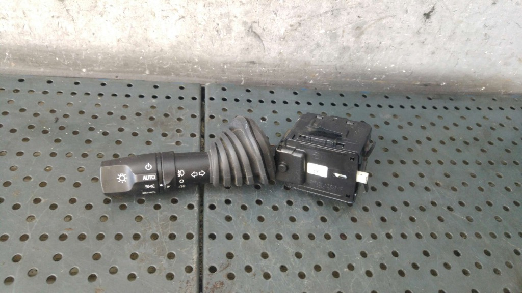 Maneta semnalizare chevrolet captiva c100 c140 202005410