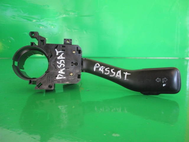 MANETA SEMNALIZARE COD 8L0953513G VW PASSAT B5 FAB. 1996 - 2000 ⭐⭐⭐⭐⭐