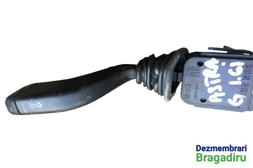 Maneta semnalizare Cod: 90560990 90560991 Opel Astra G [1998 - 2009] wagon 5-usi 1.6 MT (101 hp)