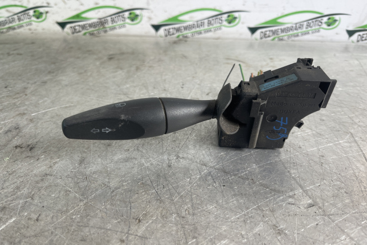 Maneta semnalizare comutator faruri 1S7T13335AE / 1S7T 13335 AE Ford Fiesta 5 [2001 - 2007] Hatchback 5-usi 1.3 MT (60 hp)