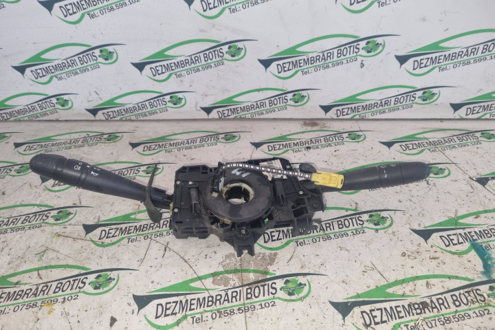 Maneta semnalizare Dacia Logan [2004 - 2008] Sedan 1.4 MT (75 hp)