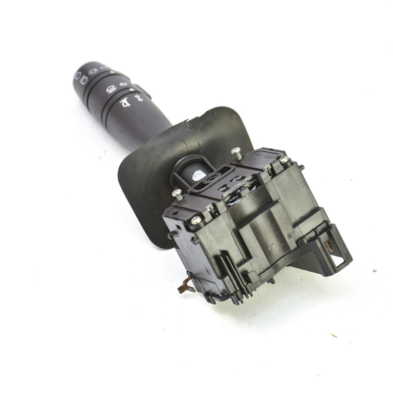 Maneta Semnalizare Dacia Sandero 1 2008-2012 1.2 16V D4F 732 Benzina 8200792584, 82 007 925 84, 8200 792 584, 901057666 Valeo