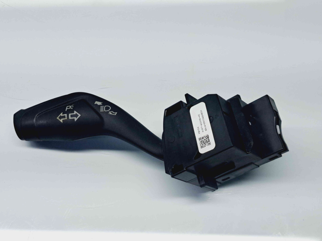 Maneta semnalizare Ford Focus 3 Facelift [Fabr 2014-2019] AV6T-13335-AE