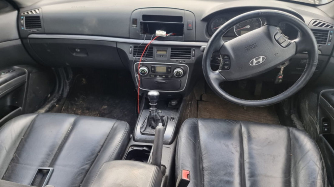 Maneta semnalizare Hyundai Sonata 2007 berlina 2.0