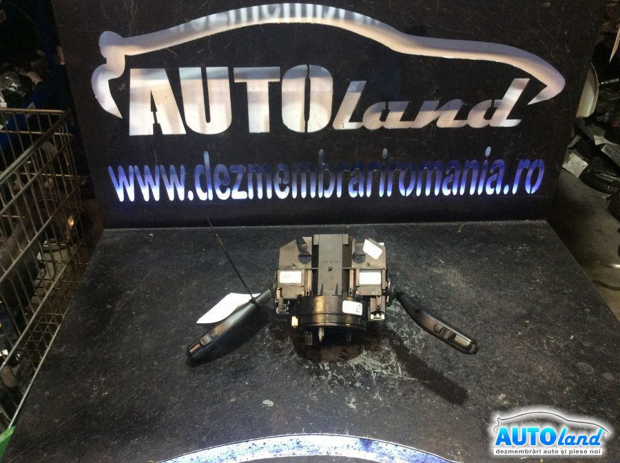 Maneta Semnalizare Maneta Stergator Panglica Pilot Volkswagen GOLF V 1K1 2003