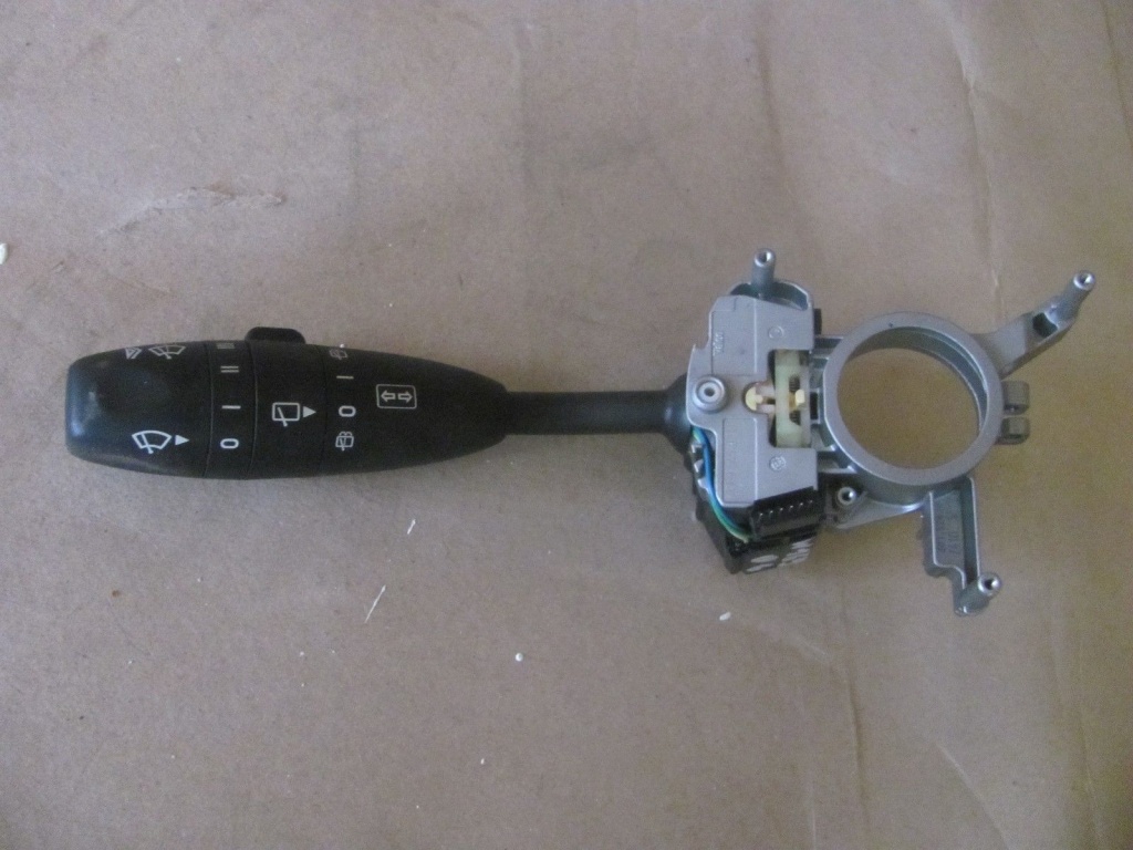 Maneta semnalizare Mercedes A-CLASS W169 A1695450210