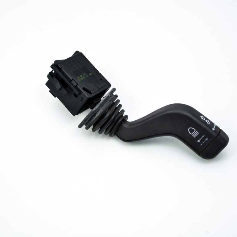 Maneta Semnalizare Opel Corsa C 2000-2006 1.2 Z 12 Xe Benzina 09185413