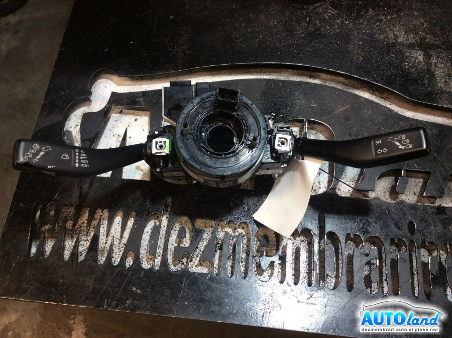 Maneta Semnalizare +panglica +maneta Stergator Volkswagen GOLF V 1K1 2003
