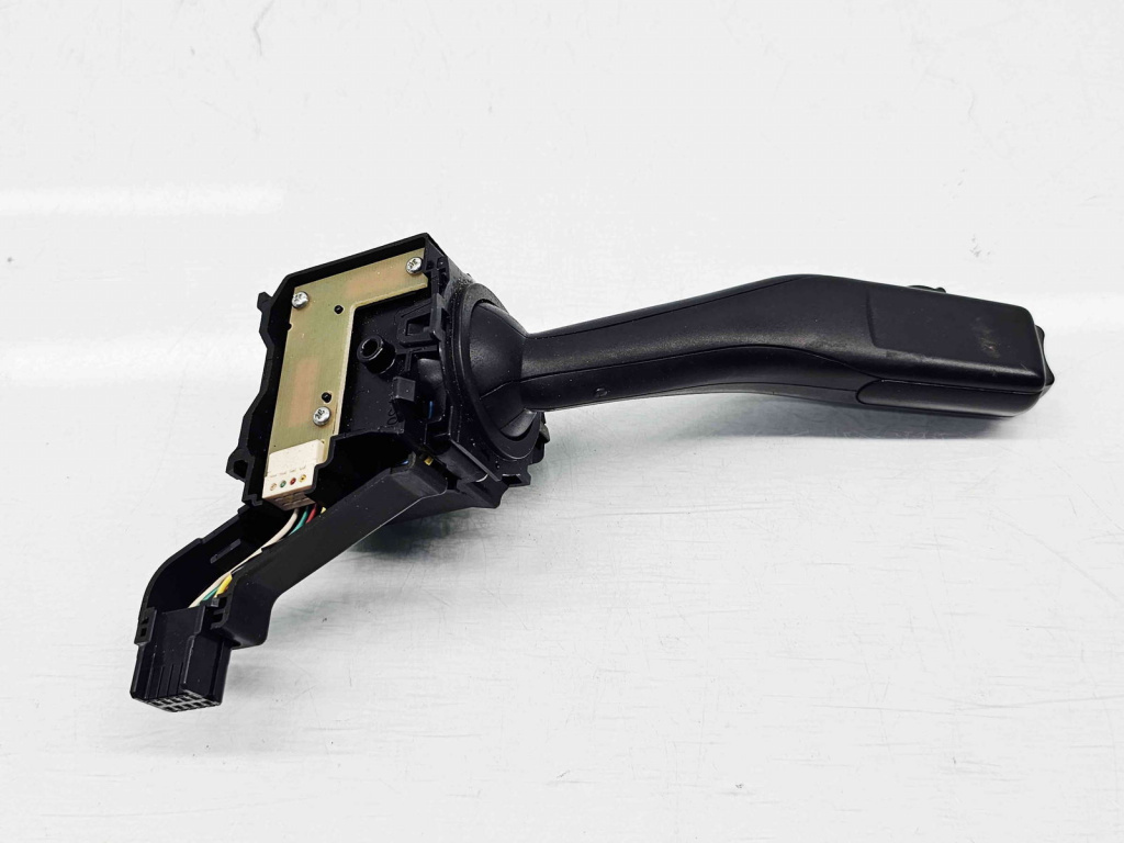 Maneta semnalizare Seat Leon (1P1) [Fabr 2005-2011] 1K0953513G