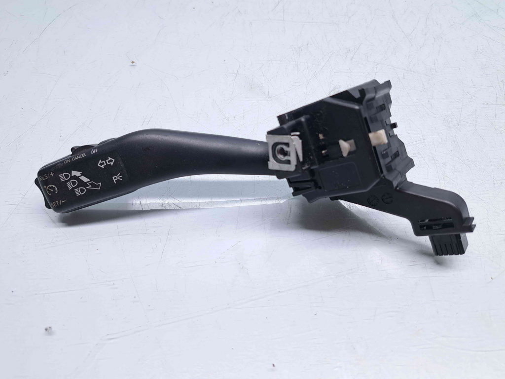 Maneta semnalizare Seat Leon (1P1) FR [Fabr 2005-2011] 1K0953513G