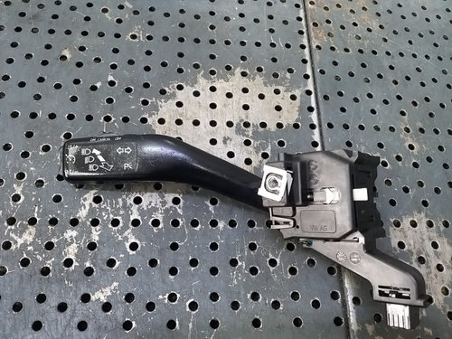Maneta semnalizare seat toledo 3 5p 1k0953513g