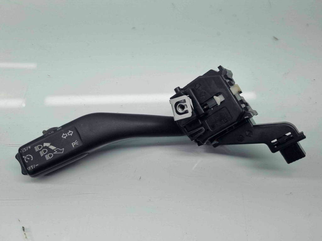 Maneta semnalizare Skoda Octavia 2 (1Z3) [Fabr 2004-2013] 1K0953513G
