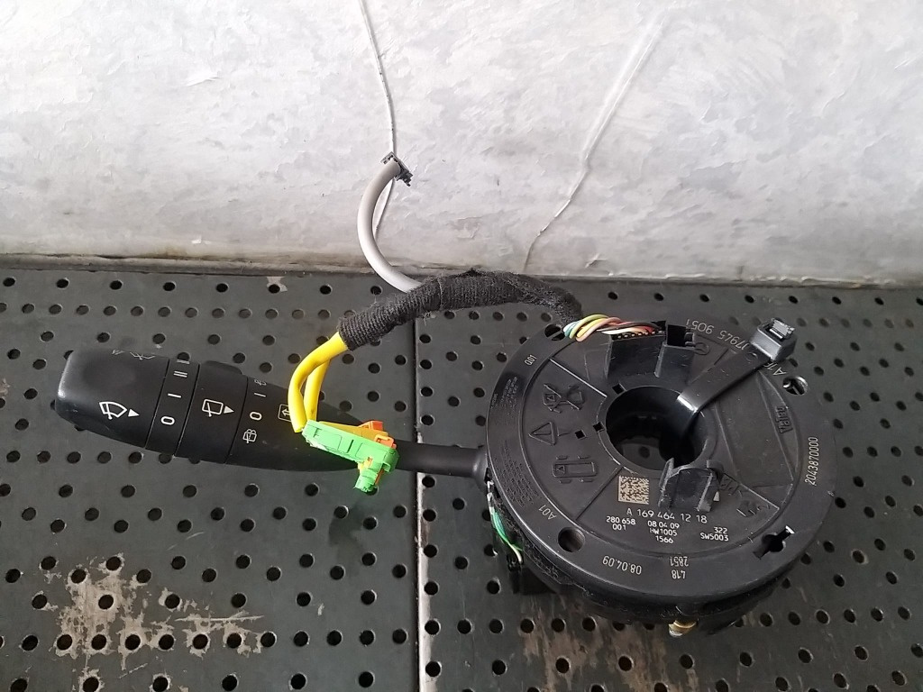 Maneta semnalizare stergator parbriz spirala volan mercedes a class w169 a1694641218 2043870000