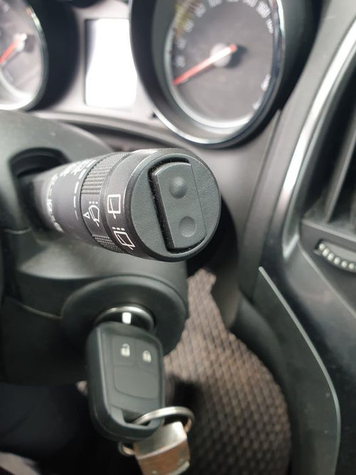 Maneta semnalizare stergator pilot tempomat Opel Astra J