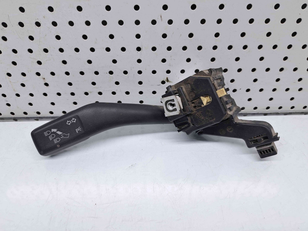 Maneta semnalizare Volkswagen Caddy 3 Maxi Life (2KJ) [Fabr 2004-2015] 1K0953513E