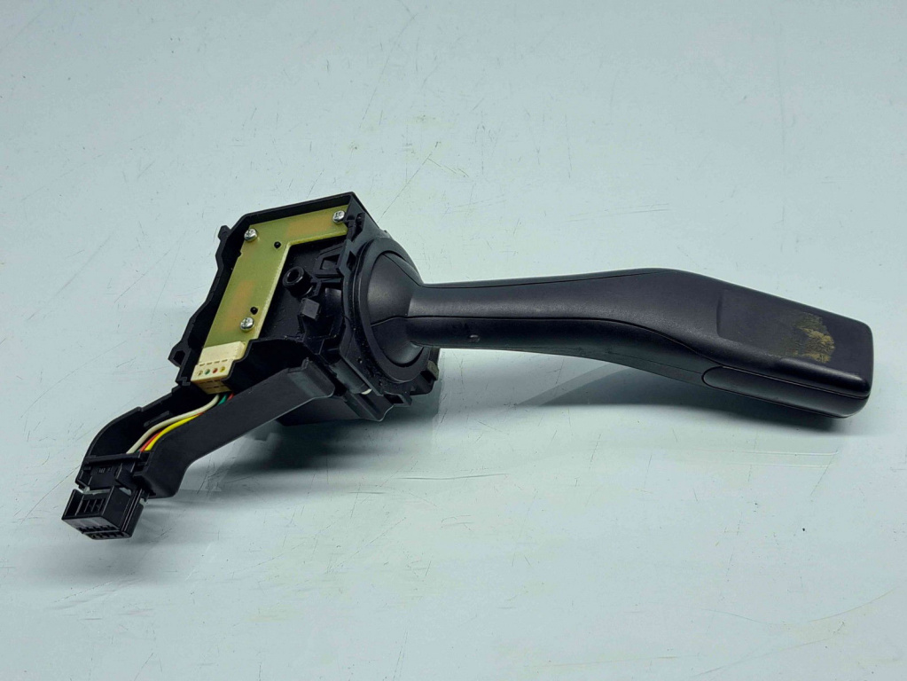Maneta semnalizare Volkswagen Golf 5 (1K1) [Fabr 2004-2008] 1K0953513