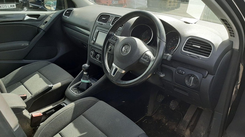 Maneta semnalizare Volkswagen Golf 6 2010 Hatchback 1.6 tdi