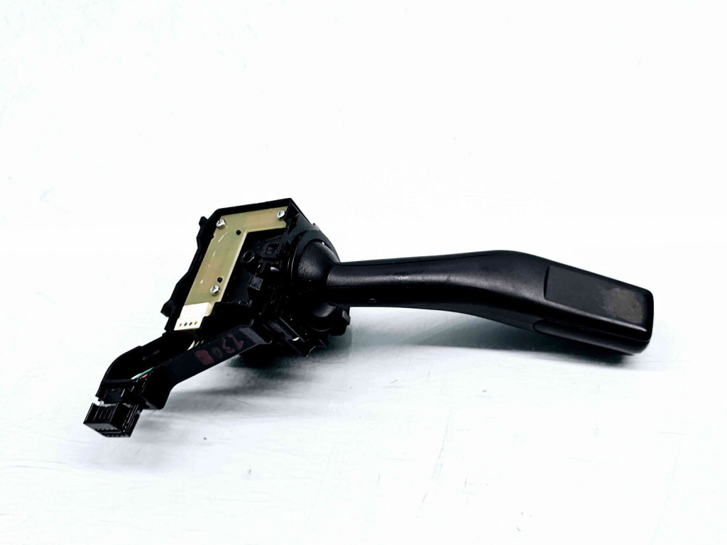 Maneta semnalizare Volkswagen Jetta 3 (1K2) [Fabr 2005-2010] 1K0953513