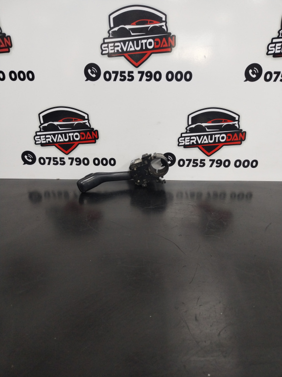 Maneta semnalizare Volkswagen Passat B5 (1996-2005) 1.9 Motorina 1998, 8L0953513