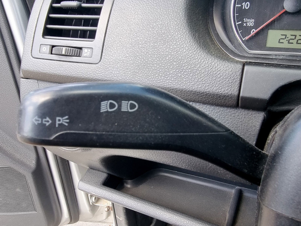 Maneta semnalizare Volkswagen Polo (9N) [Fabr 2001-2008] 1.2 Benz AZQ 47KW / 64CP