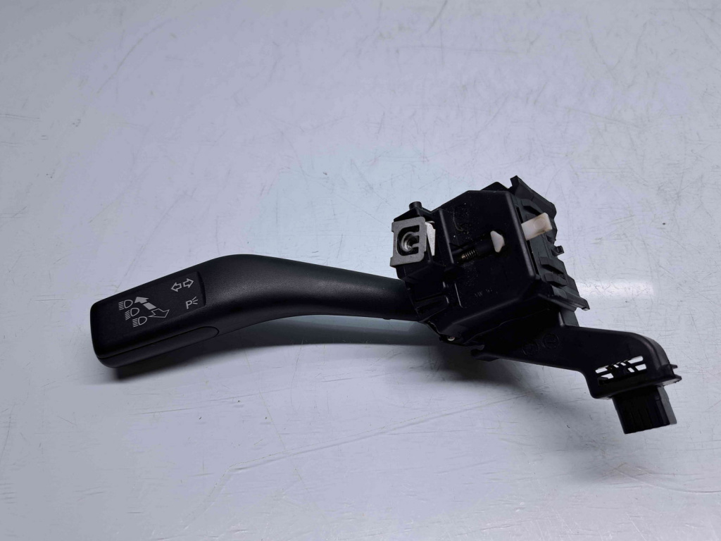 Maneta semnalizare Volkswagen Tiguan (5N) [Fabr 2007-2016] 1K0953513E