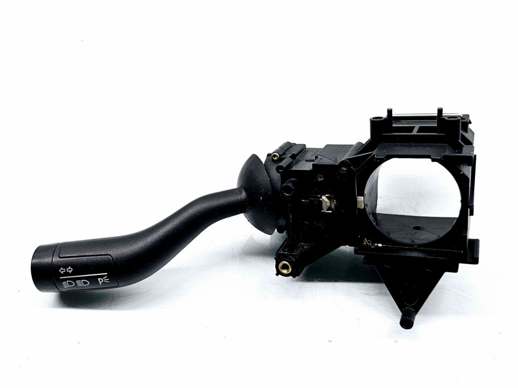 Maneta semnalizare Volkswagen Touareg (7LA, 7L6) [Fabr 2003-2010] 3D0953513
