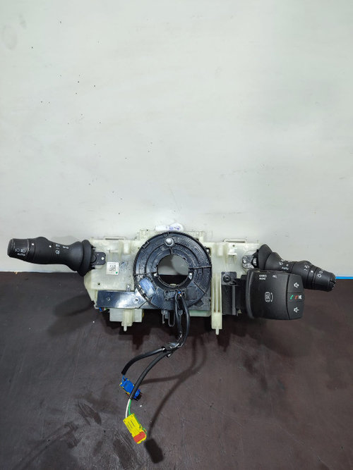 Maneta semnzalizare + bloc lumini + comenzi radio Renault Megane 3