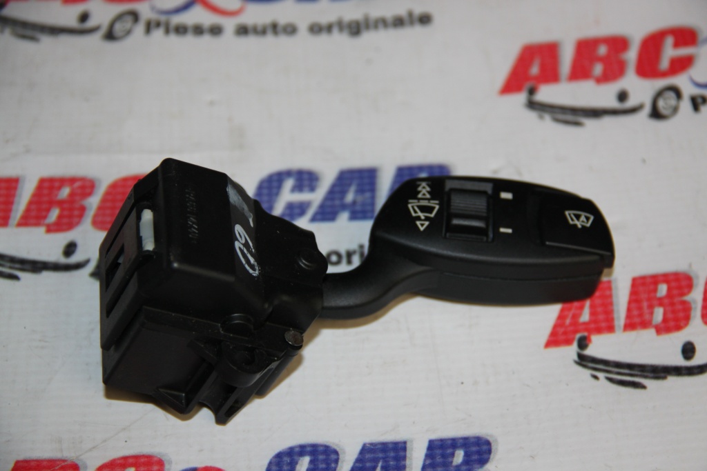 Maneta stergatoare BMW Seria 5 E60 cod: 6924106A model 2007