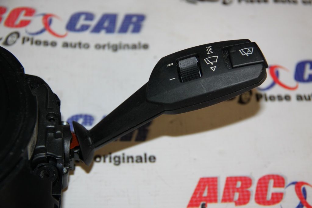 Maneta stergatoare BMW X5 E70 cod: 01208197 model 2008