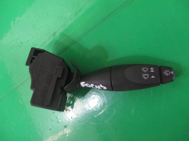 MANETA STERGATOARE COD 98AG17A553CC FORD FOCUS 1 FAB. 1998 – 2004⭐⭐⭐⭐⭐