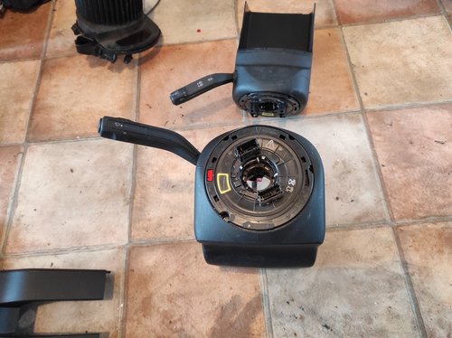 Maneta stergatoare lumini semnalizare Mercedes Sprinter W910 W907 (2018-2024) cod A9079000505