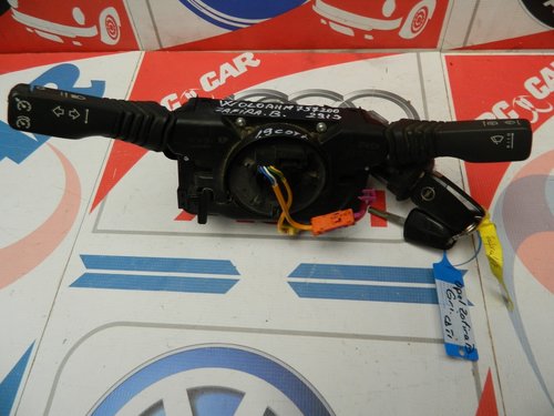 Maneta stergatoare Opel Zafira B 1.9 CDTI COD:13236784KP