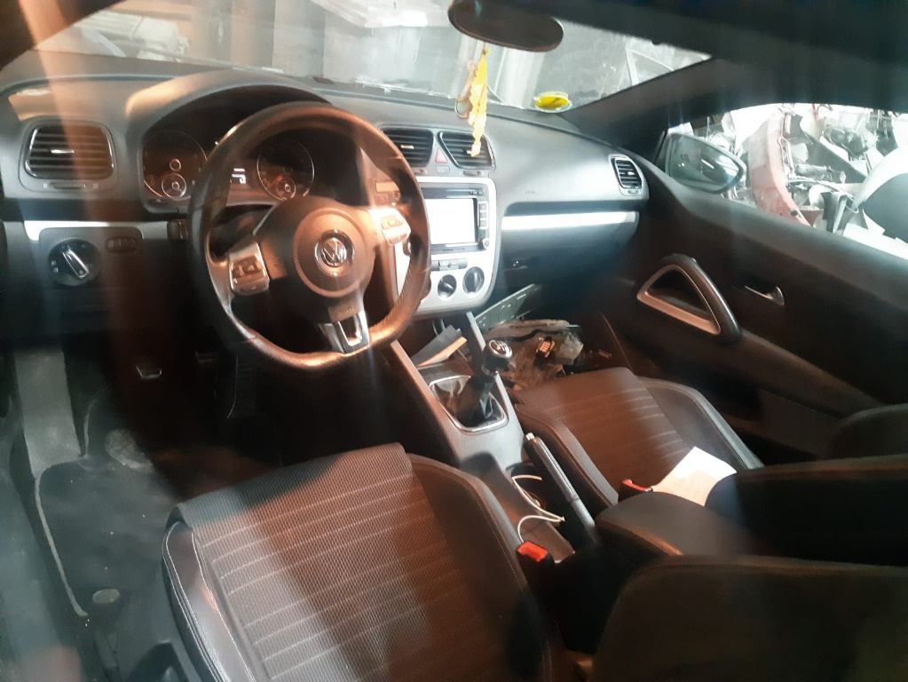 Maneta stergatoare Volkswagen Scirocco 2010 coupe 1.4 tsi