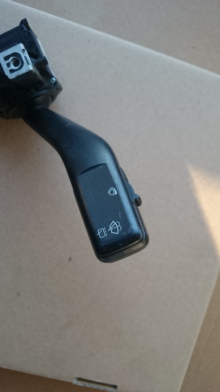 Maneta stergatoare VW Golf 5 cod 1K0953519 CN ALS