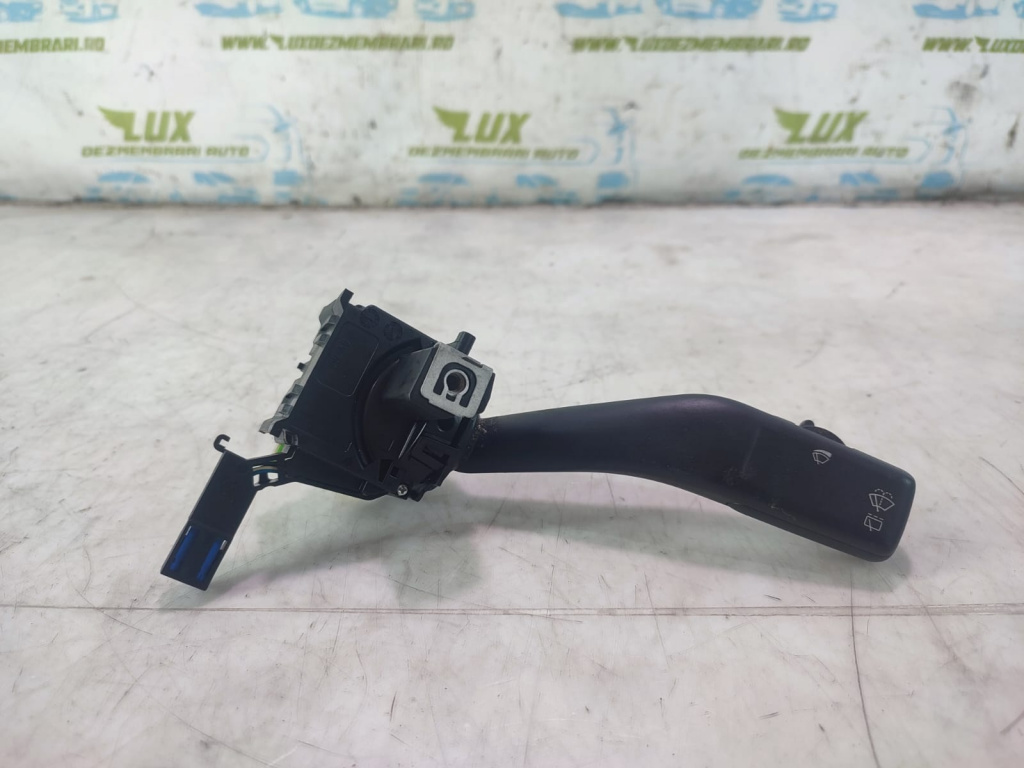 Maneta stergator 1K0953519 Volkswagen VW Golf 5 [2003 - 2009] 1.9 tdi BLS