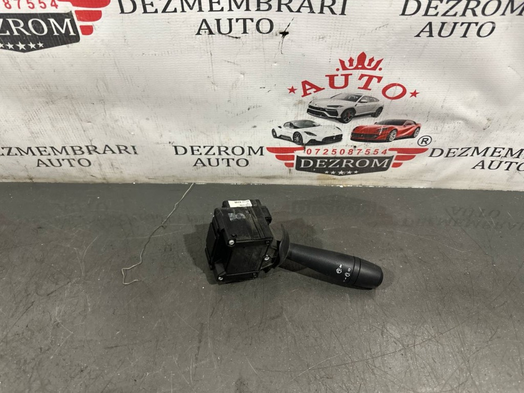Maneta stergator 681728631R Dacia Logan II Sedan (L8) 1.5 dCi 75 / Blue dCi 75 cai K9K